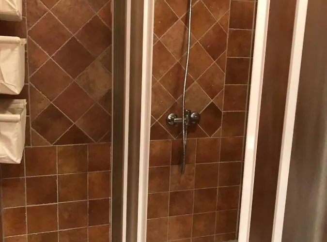 Апартаменти Capri Еґер